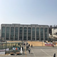 Photo taken at Yonsei University Samsung Library by Syila K. on 3/13/2018