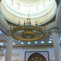Photo taken at Mosque Ali al Haj مسجد علي الحاج by Jaber M. on 11/14/2012