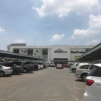 Photo taken at HomePro by Wuth-Phan A. on 5/15/2018