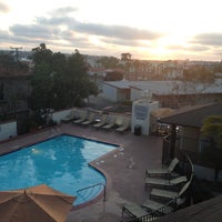 Das Foto wurde bei Fairfield Inn &amp; Suites by Marriott San Diego Old Town von Rosie B. am 4/27/2013 aufgenommen