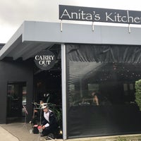 Foto tirada no(a) Anita&#39;s Kitchen por Gregory G. em 10/15/2017