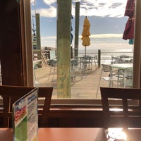 1/17/2018 tarihinde Jerry H.ziyaretçi tarafından Surf Diner'de çekilen fotoğraf