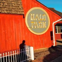 11/4/2016 tarihinde Khürt W.ziyaretçi tarafından Halo Farm'de çekilen fotoğraf
