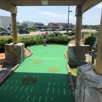 Foto tomada en Mutiny Bay Adventure Golf  por Ron M. el 6/30/2018