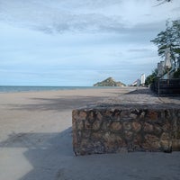 Foto tirada no(a) Let&amp;#39;s Sea (By Hua Hin Beach) por Arch M. em 6/27/2023