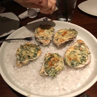 Foto tirada no(a) Noisy Oyster Seafood Restaurant por Julyane L. em 5/6/2018