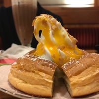 Photo taken at Komeda&#39;s Coffee by SZKNⓋ F. on 5/11/2019