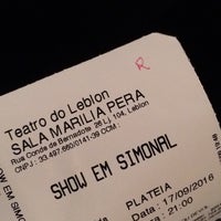 Photo taken at Teatro Leblon by Fernando B. on 9/18/2016