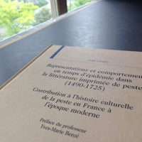 Photo taken at Bibliothèque universitaire – Paris Diderot by Clarisse Z. on 5/20/2016