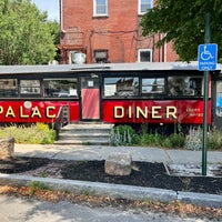 7/11/2022 tarihinde Jessica L.ziyaretçi tarafından Palace Diner'de çekilen fotoğraf