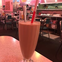 Photo taken at Cheeburger Cheeburger by Jessica L. on 6/27/2018