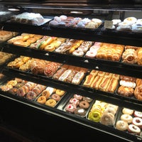 1/4/2019에 Nicholas K.님이 YoYo Donuts &amp;amp; Coffee Bar에서 찍은 사진