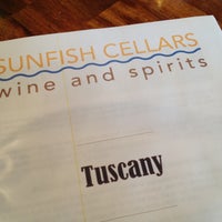 5/4/2013에 Nicholas K.님이 Sunfish Cellars Wine &amp;amp; Spirits에서 찍은 사진