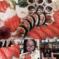 Foto tirada no(a) Sushi Asia por Tay Ho O. em 7/14/2015