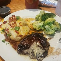 Photo taken at Chili&amp;#39;s Grill &amp;amp; Bar by Jessica on 8/9/2020