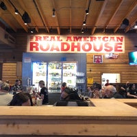 Photo taken at Logan&amp;#39;s Roadhouse by Philip R. on 4/14/2018