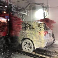 11/17/2018 tarihinde Philip R.ziyaretçi tarafından MILES The Auto Spa'de çekilen fotoğraf