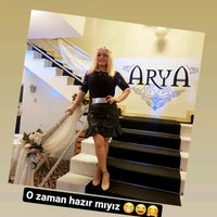 Das Foto wurde bei Salon Arya Düğün Salonu von Asiye am 9/28/2021 aufgenommen