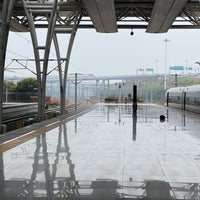 Photo taken at Shanghai Hongqiao Railway Station by i绝缘 on 4/6/2024
