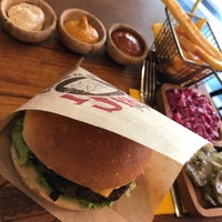 9/9/2017에 Fatemeh N.님이 So Big Burger에서 찍은 사진