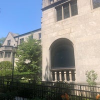 Photo taken at University of Chicago Alumni House by KahWee T. on 8/4/2019