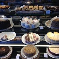 11/23/2012에 Christella M.님이 Coffee &amp;amp; Cakes에서 찍은 사진