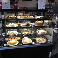 12/5/2012 tarihinde Christella M.ziyaretçi tarafından Coffee &amp;amp; Cakes'de çekilen fotoğraf