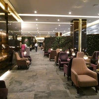 Photo taken at Royal Silk Lounge by kita 0. on 9/4/2023