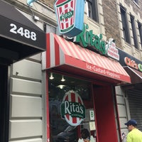 Foto tirada no(a) Rita&amp;#39;s Water Ice por Mark M. em 6/26/2017