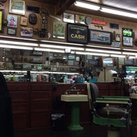 8/19/2016에 Matt O.님이 Joe&amp;#39;s Barbershop Chicago에서 찍은 사진