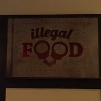 Foto tomada en Illegal Food  por Paul G. el 8/30/2016