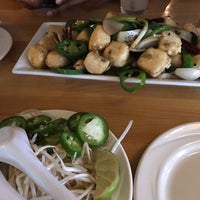 Foto tirada no(a) So Ba Vietnamese Restaurant por Paul G. em 7/7/2019