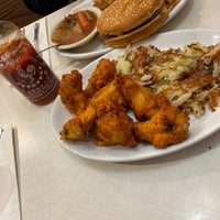 Photo taken at Mickey&amp;#39;s Diner by Hoa V. on 3/13/2020