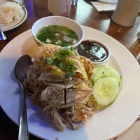 Photo taken at On&amp;#39;s Kitchen Thai Cuisine by Hoa V. on 11/5/2022