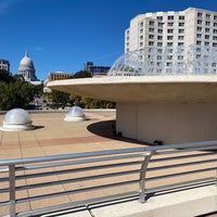 Photo taken at Monona Terrace Community and Convention Center by Hoa V. on 10/8/2022