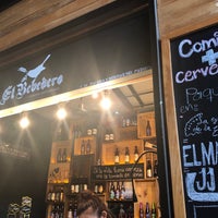 Photo taken at El Bebedero - Cerveza Artesanal by Gabosha on 5/25/2019