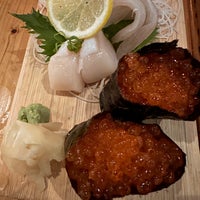 Foto scattata a Yuzu Sushi and Robata Grill da Anne il 7/6/2023