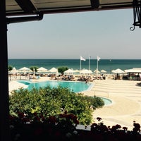 Photo taken at Creta Maris Beach Resort by Geani A. on 5/8/2015