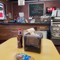 Photo taken at Swann Ave Market And Deli by Alexander S. on 1/8/2017