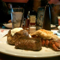 Photo taken at Outback Steakhouse by Kohtaro M. on 11/18/2012
