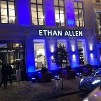 Photo taken at Ethan Allen Brussels by Arne B. on 12/6/2012