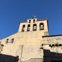 Foto diambil di Catedral De Jaca oleh MrCorkster pada 12/30/2017
