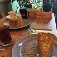 2/23/2019 tarihinde Esma U.ziyaretçi tarafından Loccake Cafe &amp; Cakes Rus Pastaları'de çekilen fotoğraf