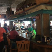 Foto scattata a Noisy Oyster Seafood Restaurant da Joe N. il 5/26/2018