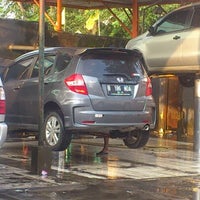 Photo taken at Kar Klin Car Wash by Donawa T. on 12/9/2012