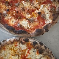 4/5/2024 tarihinde Jason F.ziyaretçi tarafından Razza Pizza Artiginale'de çekilen fotoğraf