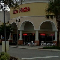 รูปภาพถ่ายที่ Mia Pizza โดย Diann W. เมื่อ 10/9/2011
