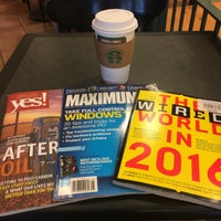 Photo taken at Barnes &amp;amp; Noble by Lou N. on 4/21/2016