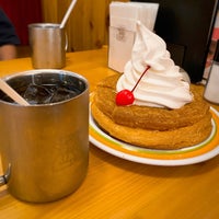 Photo taken at Komeda&amp;#39;s Coffee by はる on 6/10/2023