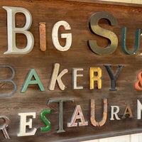 Foto tirada no(a) Big Sur Bakery por Rob R. em 12/3/2020